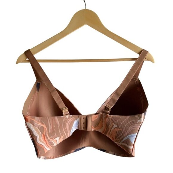 Knix Wingwoman Bra 8++ Wireless Comfort - Picture 4 of 10